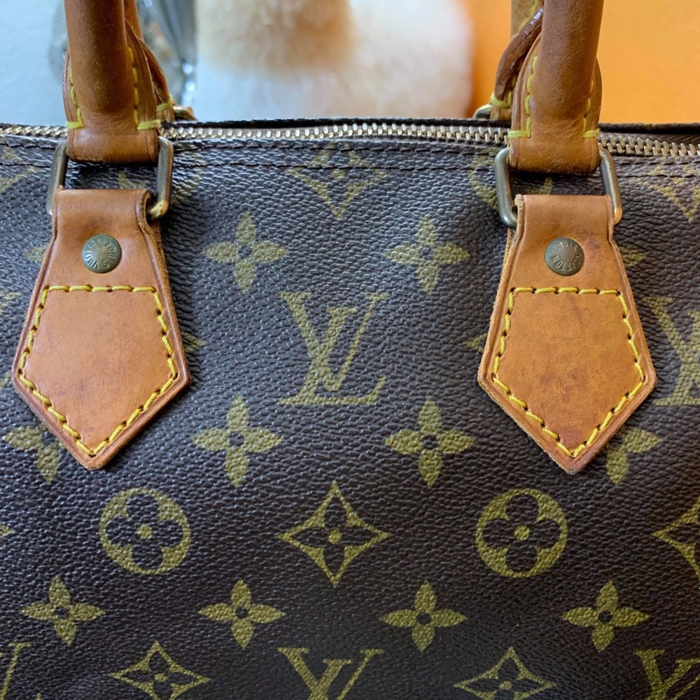 !!SOLD!! Louis Vuitton Vintage Monogram Speedy 25